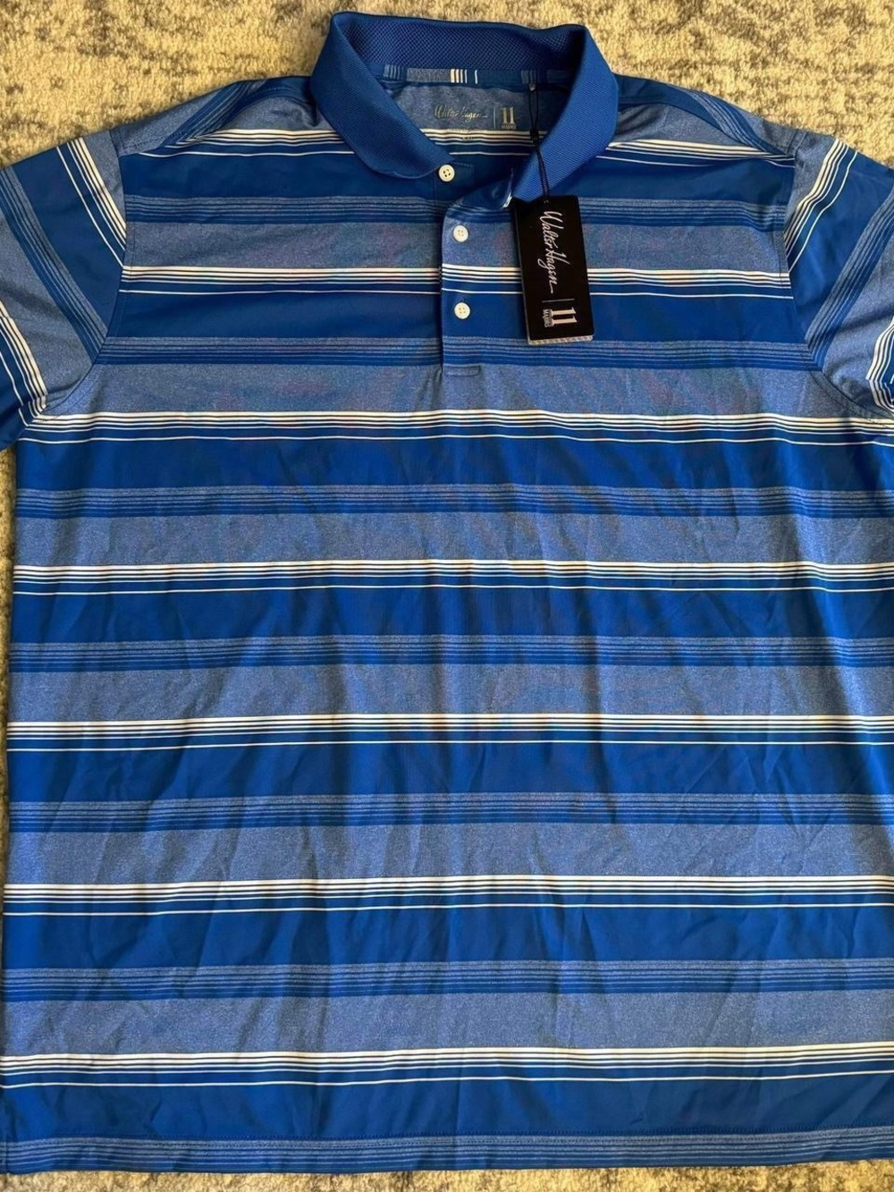 Walter Hagen Blue Golf Polo Brand New Size XXL.
(retail:$60.00)